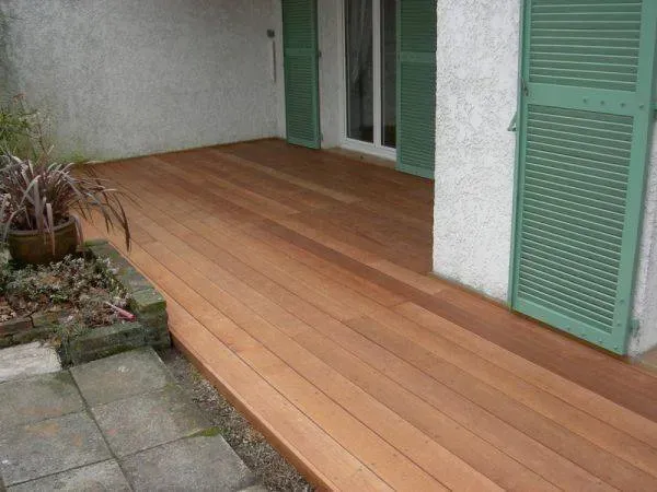 Terrasse bois à Sainte-Hélène